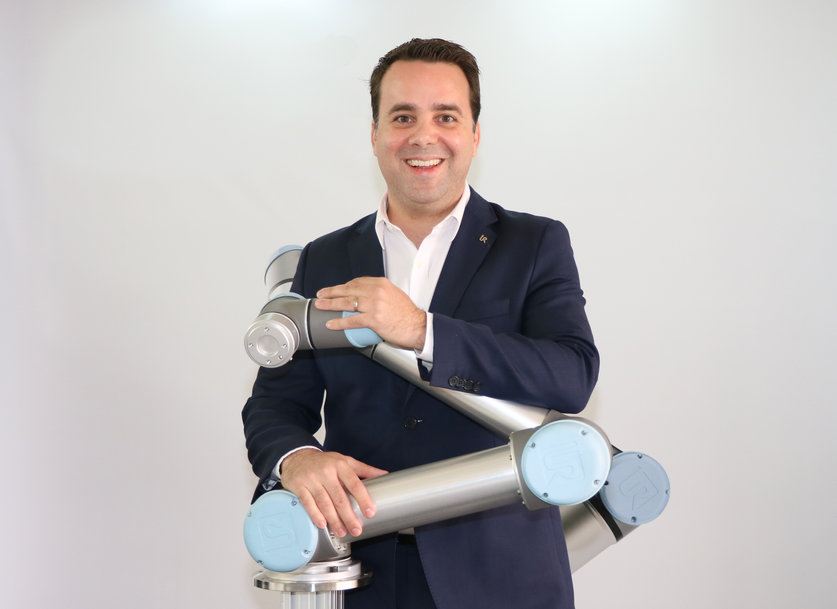 ENTENDA COMO A INDÚSTRIA PODE OTIMIZAR OS SETORES AUTOMOTIVO E ELETRÔNICO COM O USO DE COBOTS